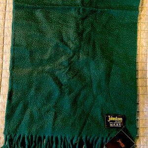 Johnstons of Elgin Cashmere scarf made in Scotland